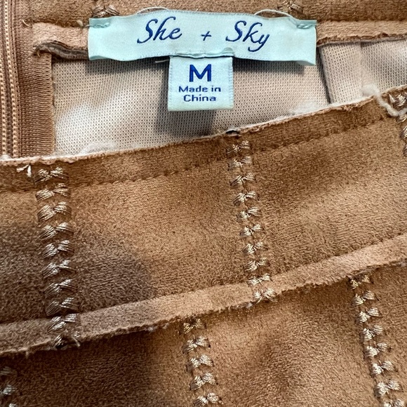 She & Sky suede miniskirt - Picture 3 of 4